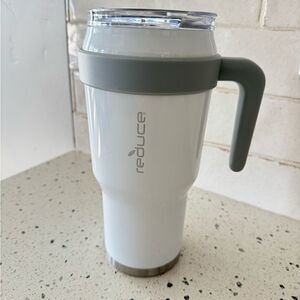 Reduce Cold-1 Mug, 40 Oz With Handle White/Gray Stainless Steel Vacuum Insulated